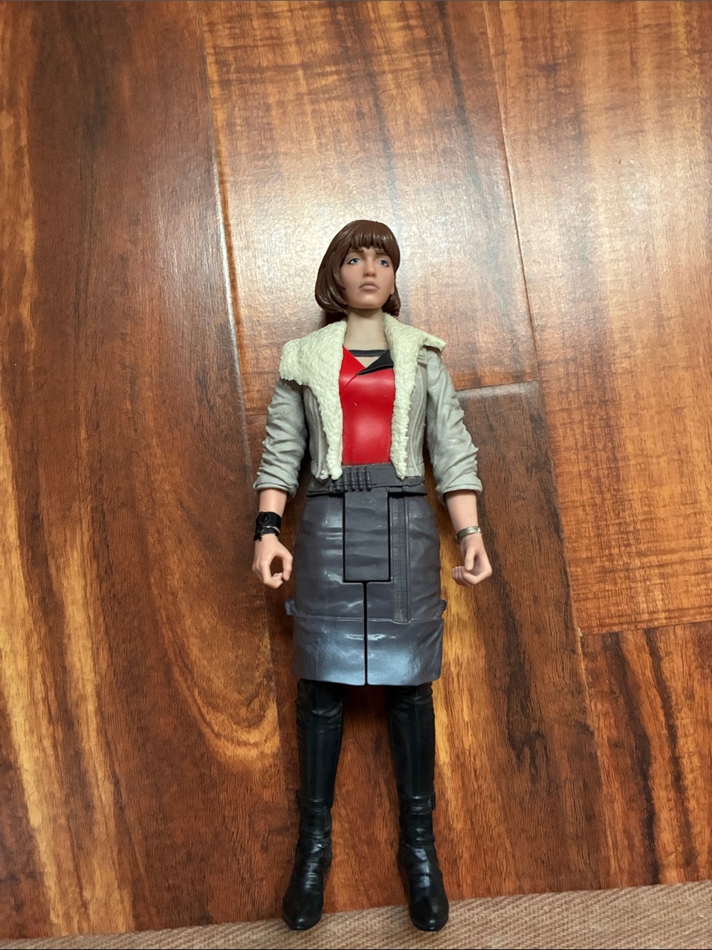 Solo: A Star Wars Story 12-inch Qi'Ra (Corellia) Action Figure